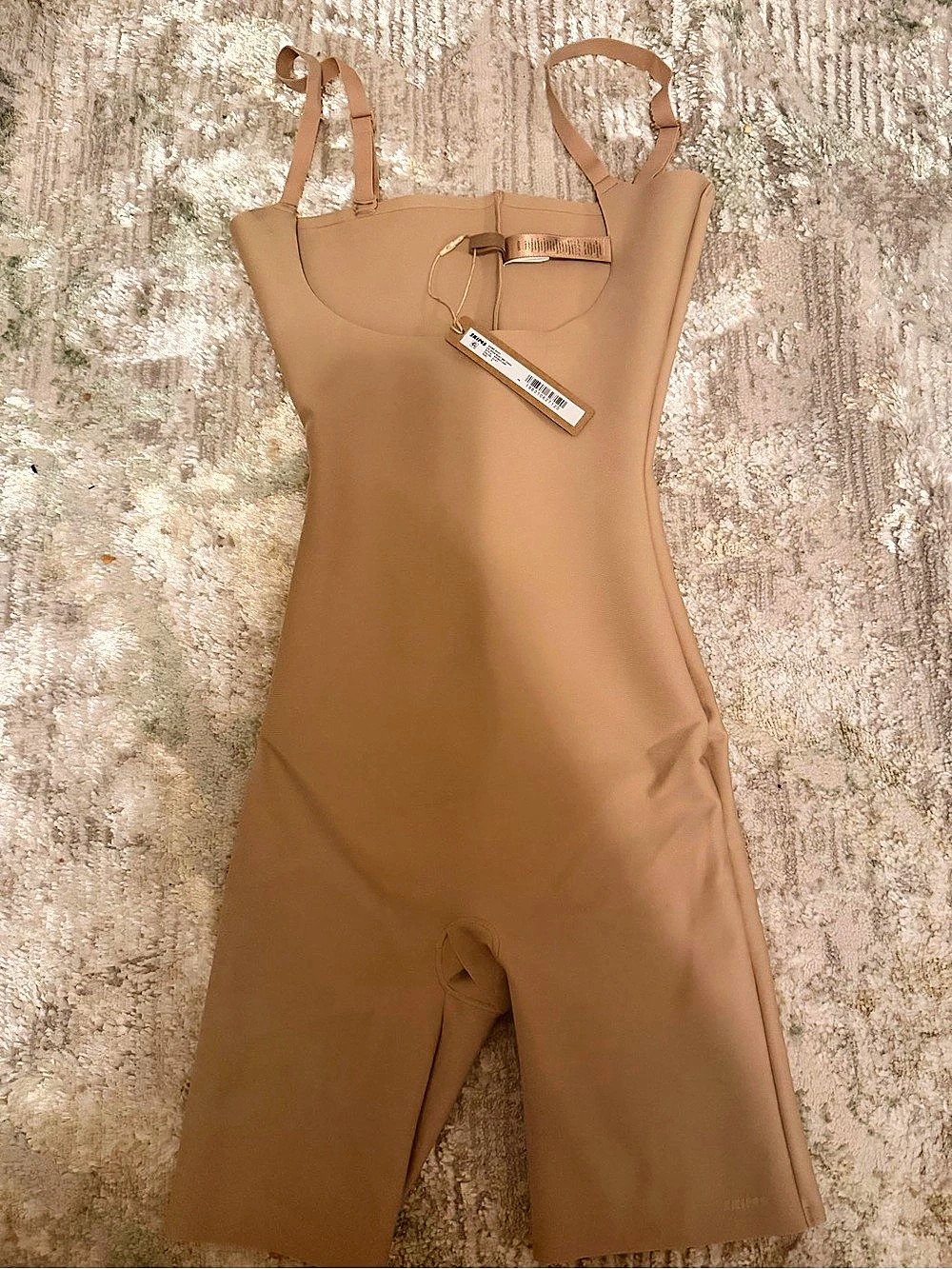 SKIMS Seamless Sculpt Low Back Mid Thigh Bodysuit